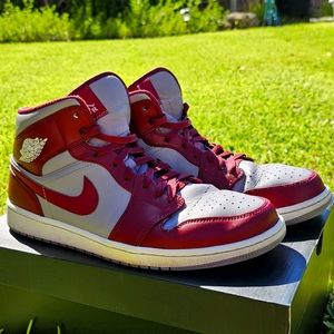 Air Joran 1 Mid Top Cherrywood Red / White (Size M 12)